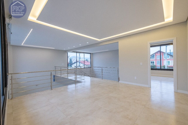 Imagem Casa com 4 Quartos à Venda, 375 m² em Ingleses Norte - Florianópolis Imagem Casa com 4 Quartos à Venda, 375 m² em Ingleses Norte - Florianópolis