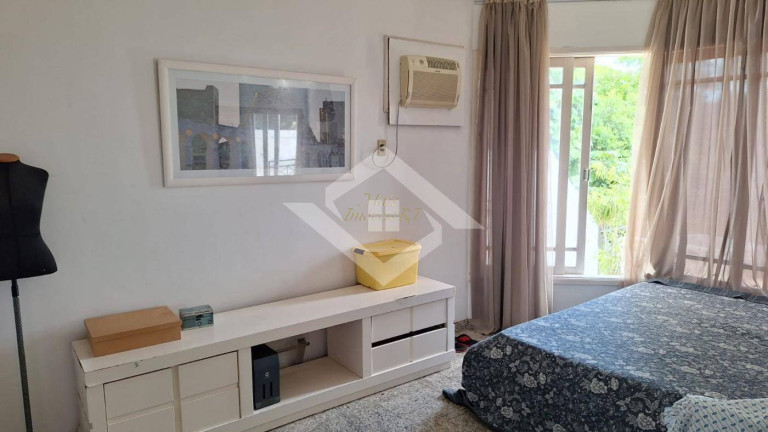 Imagem Casa com 4 Quartos à Venda, 450 m² em Badu - Niterói Imagem Casa com 4 Quartos à Venda, 450 m² em Badu - Niterói