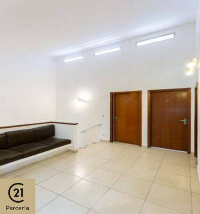 Imagem Sobrado com 2 Quartos à Venda, em Moema - São Paulo Imagem Sobrado com 2 Quartos à Venda, em Moema - São Paulo