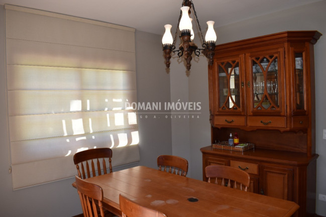 Imagem Casa com 4 Quartos à Venda, 450 m² em Região De Capivari - Campos Do Jordão Imagem Casa com 4 Quartos à Venda, 450 m² em Região De Capivari - Campos Do Jordão