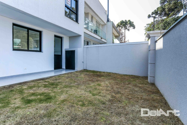 Imagem Casa com 3 Quartos à Venda, 224 m² em Uberaba - Curitiba
