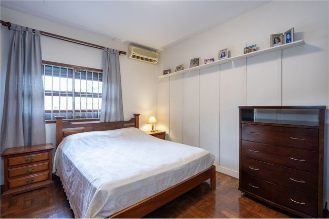 Imagem Casa com 3 Quartos à Venda, 285 m² em Moema - São Paulo Imagem Casa com 3 Quartos à Venda, 285 m² em Moema - São Paulo