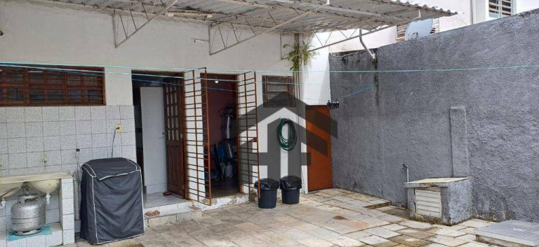 Imagem Casa com 4 Quartos à Venda, 118 m² em Tamarineira - Recife