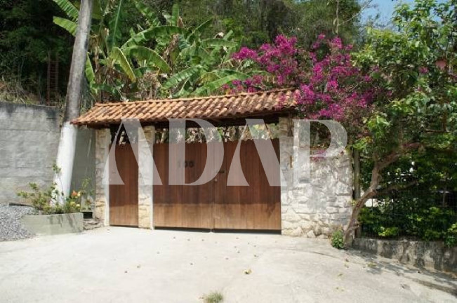 Imagem Casa com 4 Quartos à Venda, 250 m² em Guaratiba - Rio De Janeiro