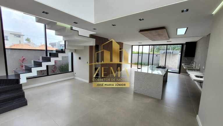 Casa de Condomínio com 3 Quartos à Venda, 230 m² em Cézar De Souza - Mogi Das Cruzes