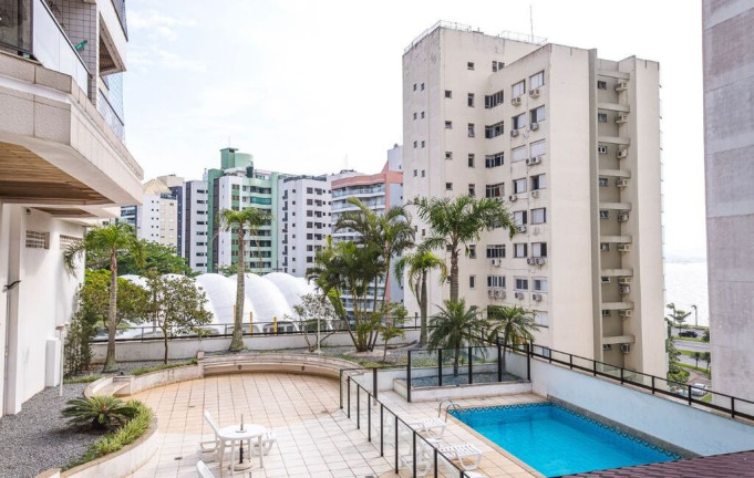Imagem Apartamento com 3 Quartos à Venda, 121 m² em Agronômica - Florianópolis Imagem Apartamento com 3 Quartos à Venda, 121 m² em Agronômica - Florianópolis