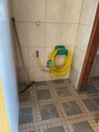 Imagem Casa com 1 Quarto à Venda, 30 m² em Maracanã - Praia Grande Imagem Casa com 1 Quarto à Venda, 30 m² em Maracanã - Praia Grande