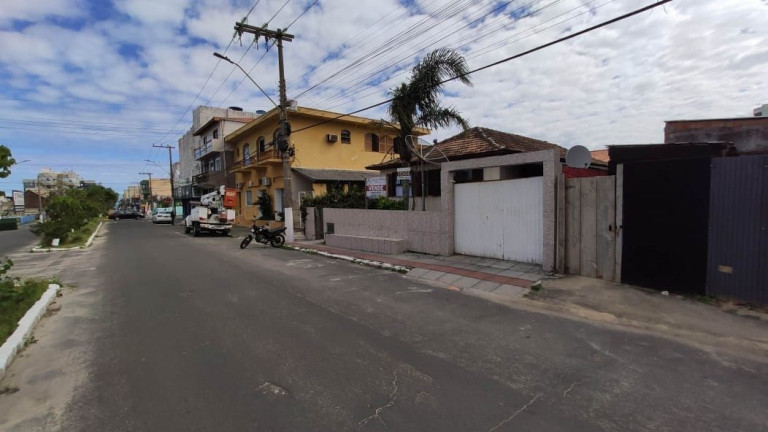 Imagem Imóvel com 1 Quarto à Venda, em Centro - Imbituba Imagem Imóvel com 1 Quarto à Venda, em Centro - Imbituba