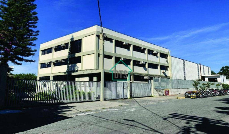 Galpão à Venda ou Locação, 4.111 m² em Vila Sul Americana - Carapicuíba