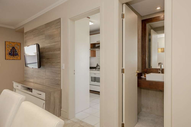 Imagem Apartamento com 2 Quartos à Venda, 5.000 m² em Auxiliadora - Porto Alegre