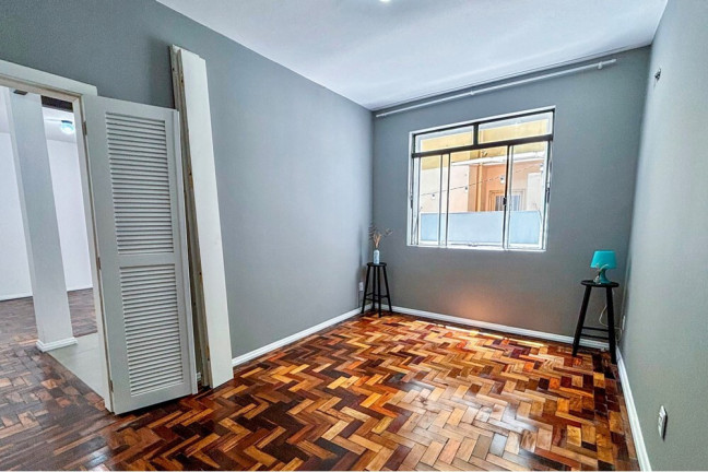 Imagem Apartamento com 1 Quarto à Venda, 45 m² em Santana - Porto Alegre Imagem Apartamento com 1 Quarto à Venda, 45 m² em Santana - Porto Alegre