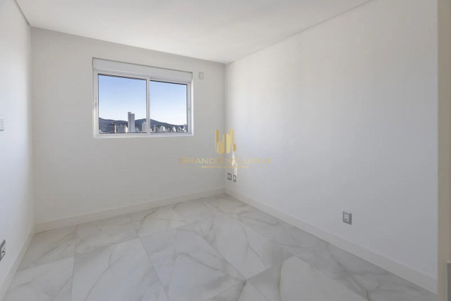 Imagem Apartamento com 4 Quartos à Venda, 167 m² em Centro - Balneário Camboriú Imagem Apartamento com 4 Quartos à Venda, 167 m² em Centro - Balneário Camboriú