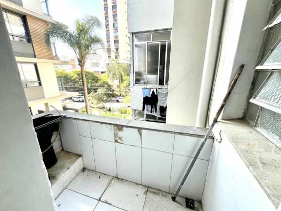Imagem Apartamento com 2 Quartos à Venda, 73 m² em Menino Deus - Porto Alegre Imagem Apartamento com 2 Quartos à Venda, 73 m² em Menino Deus - Porto Alegre