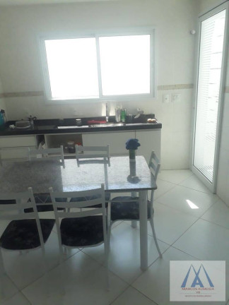Imagem Sobrado com 3 Quartos à Venda, 435 m² em Vila Oliveira - Mogi Das Cruzes Imagem Sobrado com 3 Quartos à Venda, 435 m² em Vila Oliveira - Mogi Das Cruzes