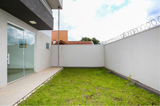Imagem Casa com 3 Quartos à Venda, 218 m² em Pilarzinho - Curitiba Imagem Casa com 3 Quartos à Venda, 218 m² em Pilarzinho - Curitiba