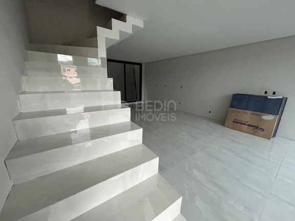Imagem Sobrado com 3 Quartos à Venda, 240 m² em Barra - Balneário Camboriú Imagem Sobrado com 3 Quartos à Venda, 240 m² em Barra - Balneário Camboriú