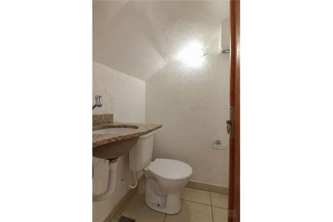 Imagem Casa com 2 Quartos à Venda, em Guarujá - Porto Alegre Imagem Casa com 2 Quartos à Venda, em Guarujá - Porto Alegre