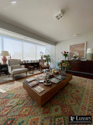 Apartamento com 3 Quartos à Venda, 359 m² em Real Parque - São Paulo