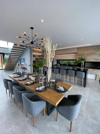Imagem Casa com 5 Quartos à Venda, 441 m² em Centro - Xangri-lá Imagem Casa com 5 Quartos à Venda, 441 m² em Centro - Xangri-lá