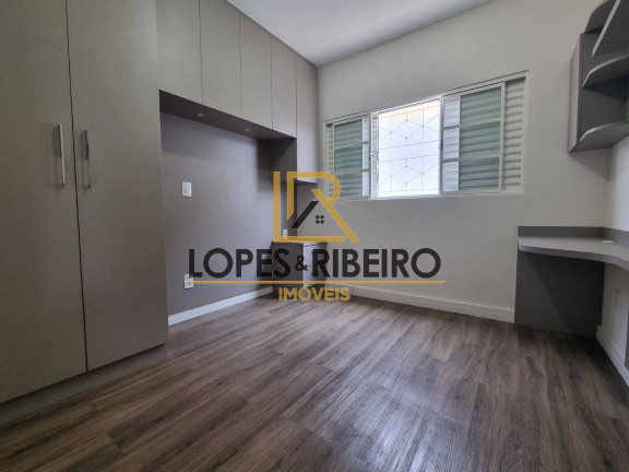 Imagem Casa com 3 Quartos à Venda, 280 m² em Jardim Paraíso - Botucatu Imagem Casa com 3 Quartos à Venda, 280 m² em Jardim Paraíso - Botucatu