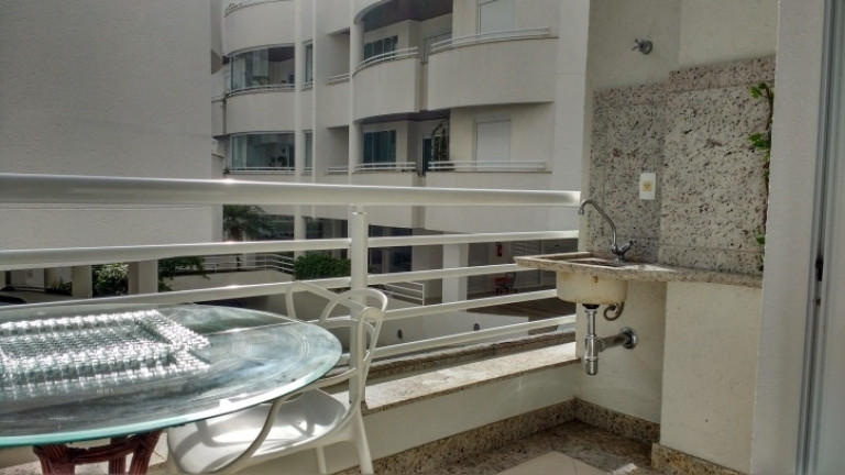 Imagem Apartamento com 2 Quartos à Venda, 65 m² em Jurerê Internacional - Florianópolis Imagem Apartamento com 2 Quartos à Venda, 65 m² em Jurerê Internacional - Florianópolis