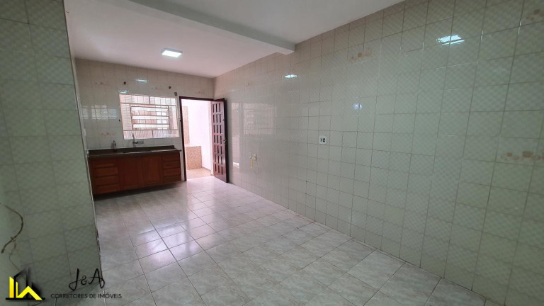 Imagem Casa com 2 Quartos à Venda, 220 m² em Jardim Das Flores - Osasco Imagem Casa com 2 Quartos à Venda, 220 m² em Jardim Das Flores - Osasco