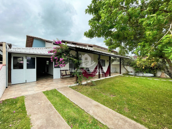 Imagem Casa com 3 Quartos à Venda, 403 m² em Salinas - Balneário Barra Do Sul Imagem Casa com 3 Quartos à Venda, 403 m² em Salinas - Balneário Barra Do Sul