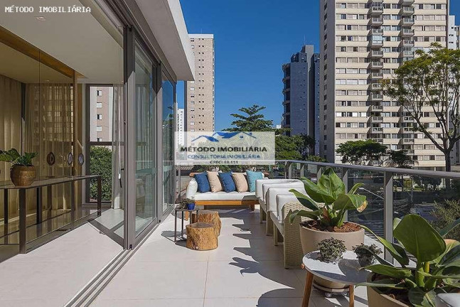 Imagem Apartamento com 2 Quartos à Venda, 71 m² em Moema - São Paulo Imagem Apartamento com 2 Quartos à Venda, 71 m² em Moema - São Paulo