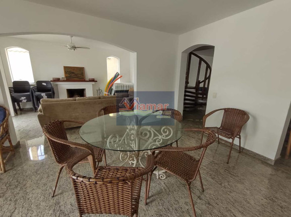 Imagem Casa com 4 Quartos para Temporada, 360 m² em Balneário Praia Do Pernambuco - Guarujá Imagem Casa com 4 Quartos para Temporada, 360 m² em Balneário Praia Do Pernambuco - Guarujá