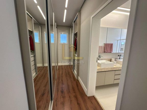 Imagem Casa com 3 Quartos à Venda, 280 m² em Medeiros - Jundiaí Imagem Casa com 3 Quartos à Venda, 280 m² em Medeiros - Jundiaí