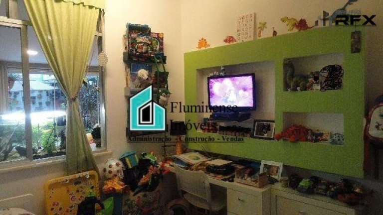Imagem Apartamento com 3 Quartos à Venda, 218 m² em Icaraí - Niterói Imagem Apartamento com 3 Quartos à Venda, 218 m² em Icaraí - Niterói