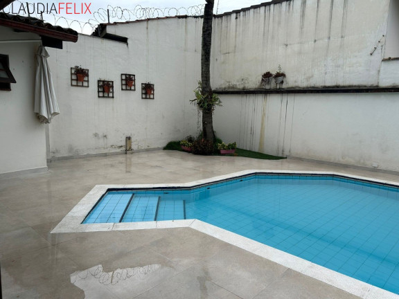 Imagem Casa com 3 Quartos à Venda, 260 m² em Canto Do Forte - Praia Grande Imagem Casa com 3 Quartos à Venda, 260 m² em Canto Do Forte - Praia Grande