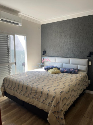 Imagem Casa com 3 Quartos à Venda, 224 m² em Chácaras Aracary - Várzea Paulista Imagem Casa com 3 Quartos à Venda, 224 m² em Chácaras Aracary - Várzea Paulista