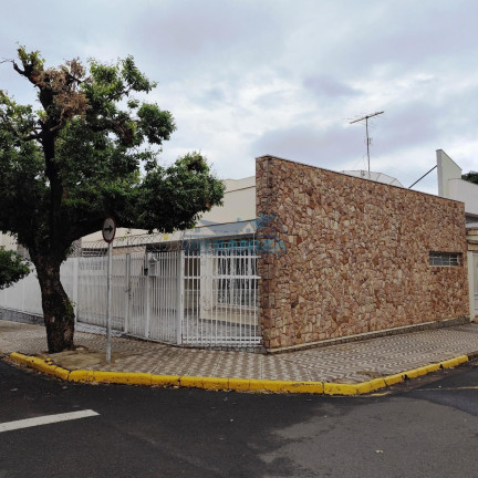 Imagem Casa com 3 Quartos à Venda, 208 m² em Centro - Birigui Imagem Casa com 3 Quartos à Venda, 208 m² em Centro - Birigui