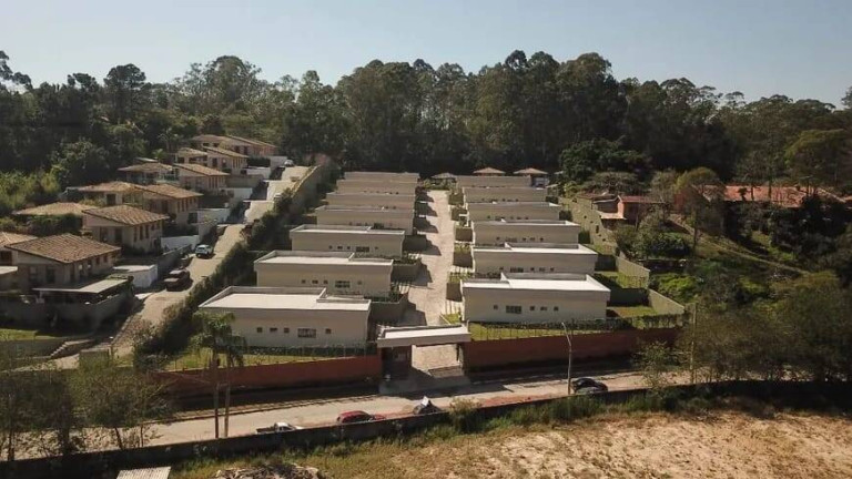 Imagem Casa com 3 Quartos para Alugar, 197 m² em Chácara Dos Junqueiras - Carapicuíba
