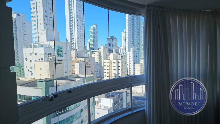 Imagem Apartamento com 3 Quartos à Venda, 100 m² em Centro - Balneário Camboriú Imagem Apartamento com 3 Quartos à Venda, 100 m² em Centro - Balneário Camboriú