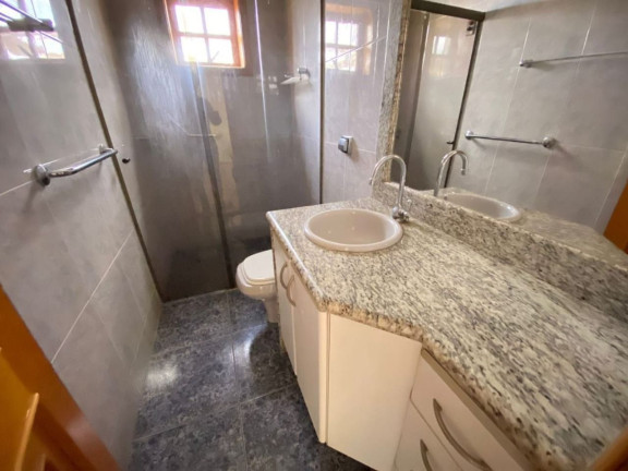 Imagem Casa com 4 Quartos à Venda, 346 m² em Jardim Patrícia - Uberlândia Imagem Casa com 4 Quartos à Venda, 346 m² em Jardim Patrícia - Uberlândia