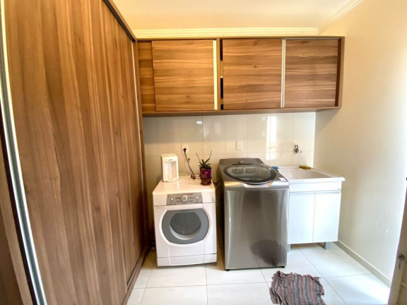 Imagem Casa com 3 Quartos à Venda, 338 m² em Jardim Itália - Chapecó Imagem Casa com 3 Quartos à Venda, 338 m² em Jardim Itália - Chapecó