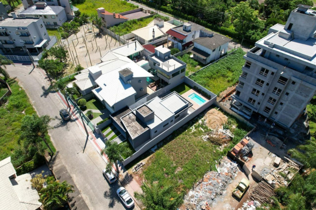 Imagem Casa com 2 Quartos à Venda, 130 m² em Praia De Fora - Palhoça