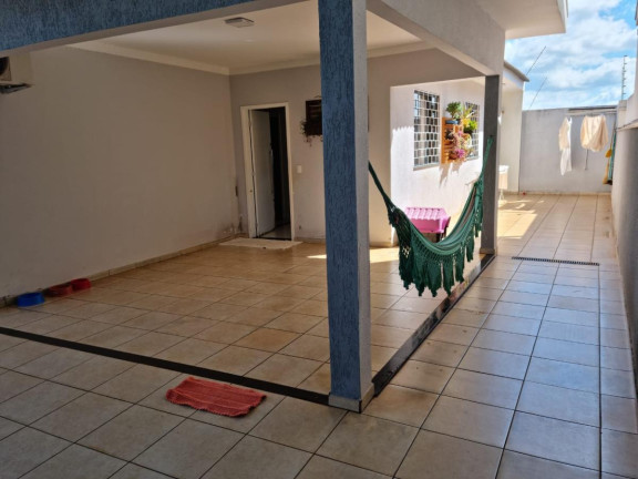 Imagem Casa com 2 Quartos à Venda, 100 m² em Jardim Tupinambá - Maringá Imagem Casa com 2 Quartos à Venda, 100 m² em Jardim Tupinambá - Maringá