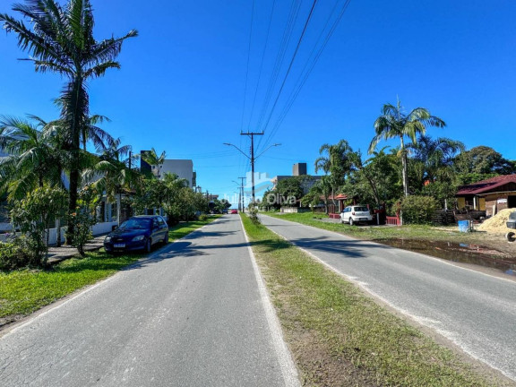 Imagem Casa com 2 Quartos à Venda, 77 m² em Barra Do Sai - Itapoá