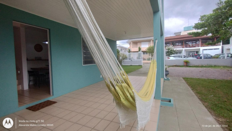 Imagem Casa com 5 Quartos para Alugar,  em Cachoeira Do Bom Jesus - Florianópolis