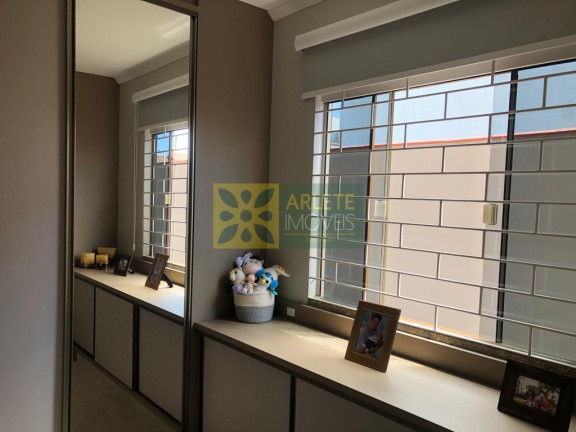 Imagem Casa com 2 Quartos à Venda, 70 m² em Centro - Tijucas Imagem Casa com 2 Quartos à Venda, 70 m² em Centro - Tijucas