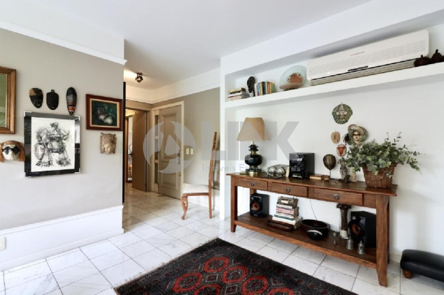 Imagem Apartamento com 3 Quartos à Venda, 148 m² em Petrópolis - Porto Alegre Imagem Apartamento com 3 Quartos à Venda, 148 m² em Petrópolis - Porto Alegre
