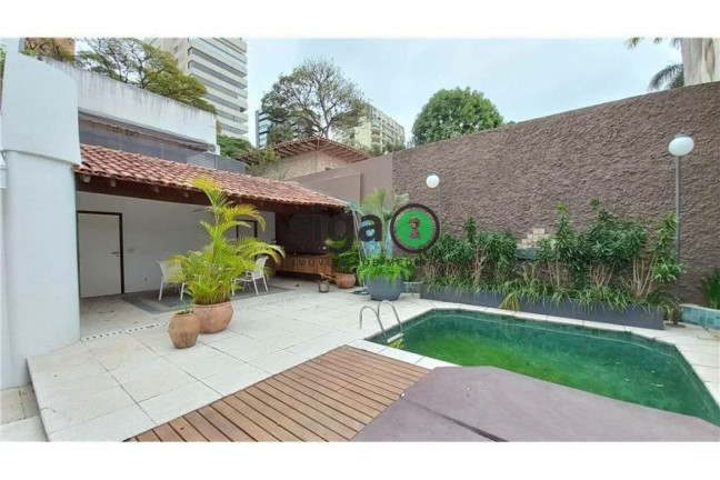 Imagem Casa com 3 Quartos para Alugar, 370 m² em Vila Nova Conceição - São Paulo Imagem Casa com 3 Quartos para Alugar, 370 m² em Vila Nova Conceição - São Paulo