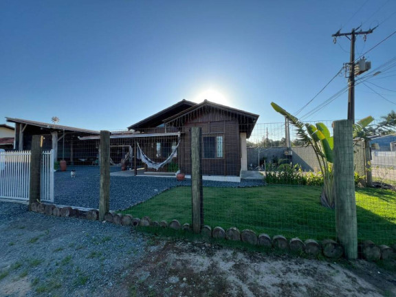 Imagem Casa com 3 Quartos à Venda, 82 m² em Pinheiros - Balneário Barra Do Sul Imagem Casa com 3 Quartos à Venda, 82 m² em Pinheiros - Balneário Barra Do Sul
