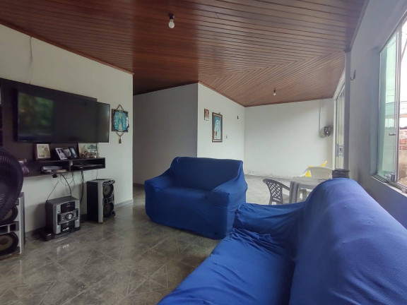 Imagem Casa com 3 Quartos à Venda, 450 m² em Flores - Manaus Imagem Casa com 3 Quartos à Venda, 450 m² em Flores - Manaus