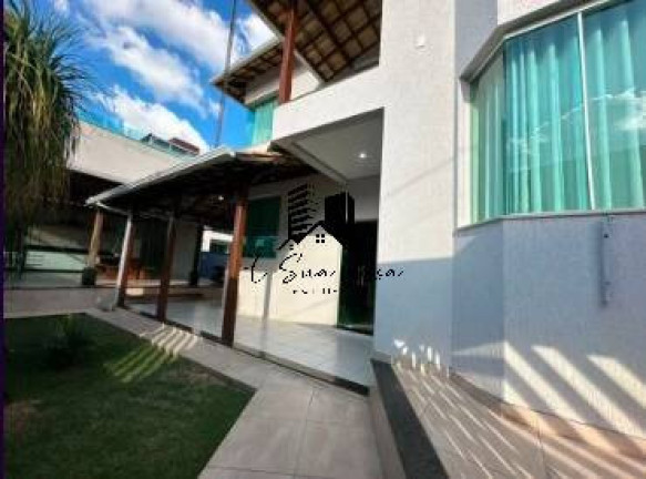 Imagem Casa com 4 Quartos à Venda, 370 m² em Cabral - Contagem Imagem Casa com 4 Quartos à Venda, 370 m² em Cabral - Contagem