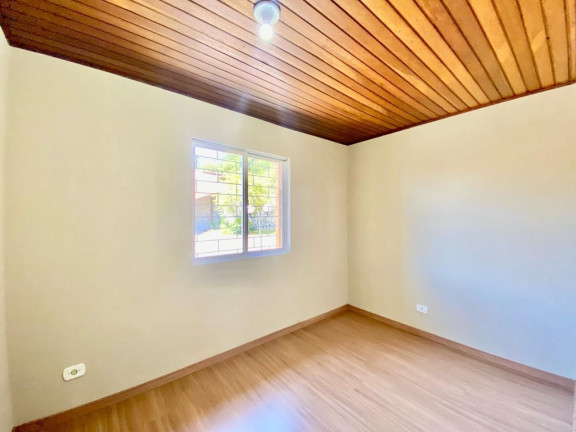 Imagem Casa com 3 Quartos à Venda, 63 m² em Portão - Curitiba Imagem Casa com 3 Quartos à Venda, 63 m² em Portão - Curitiba