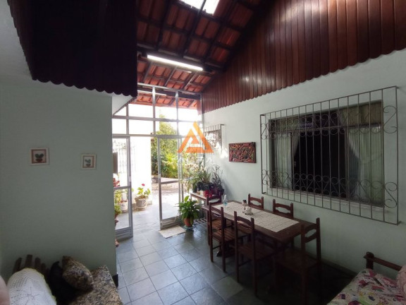 Imagem Casa com 4 Quartos à Venda, 500 m² Imagem Casa com 4 Quartos à Venda, 500 m²